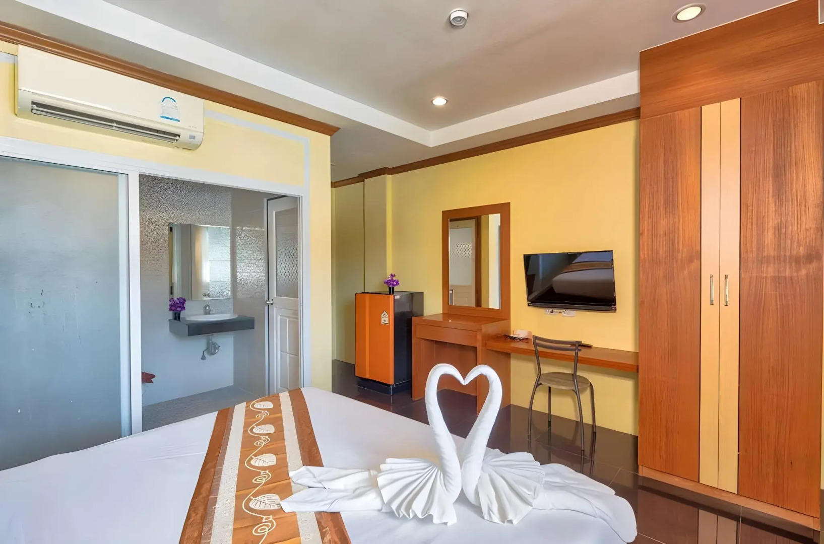 Отель TJ Patong