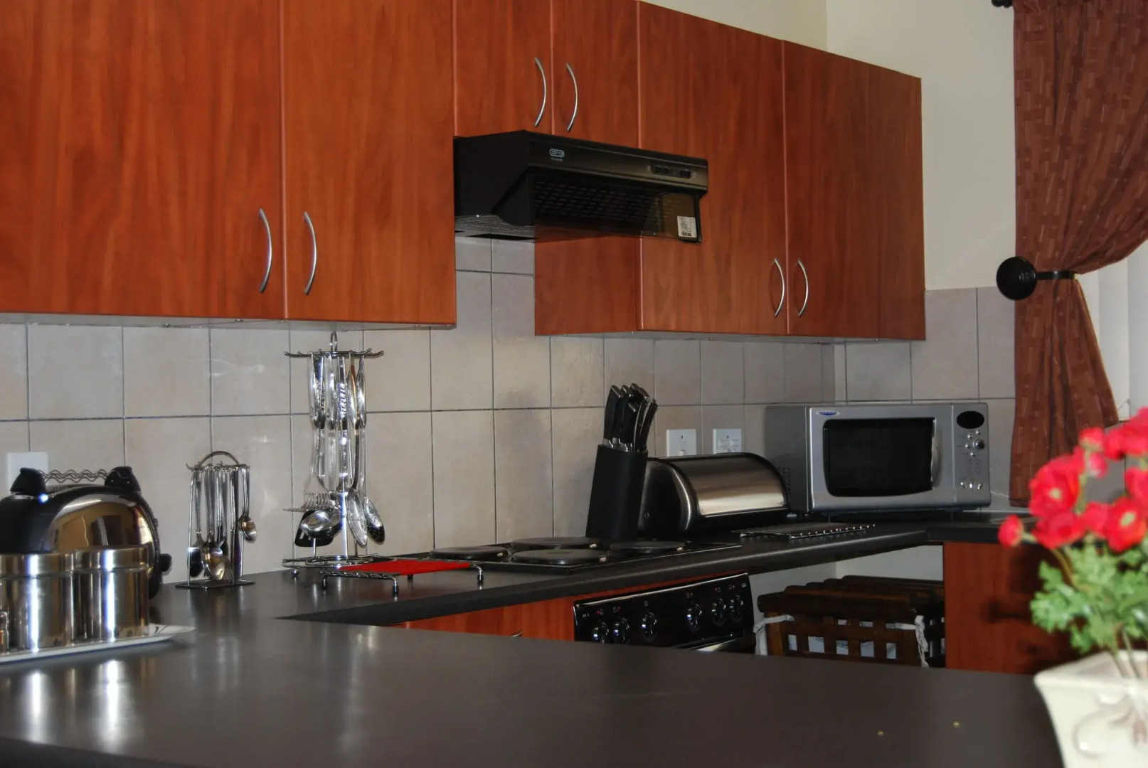 Sunward Park Guest House & Conference Centre