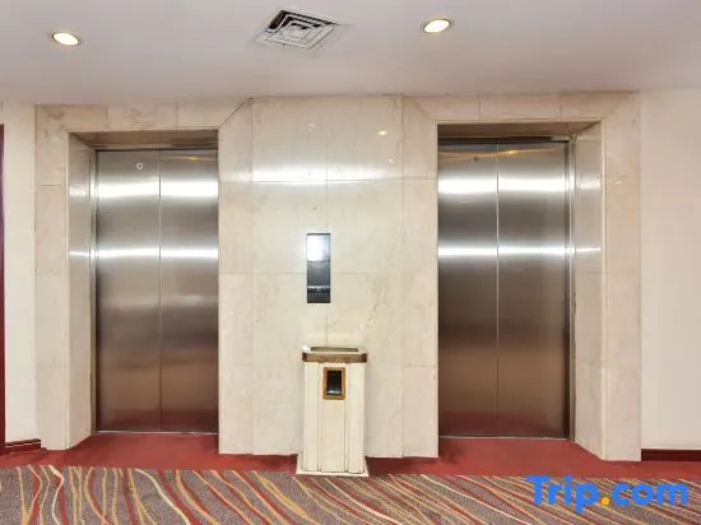 Wuxi Lakeview Park Resort