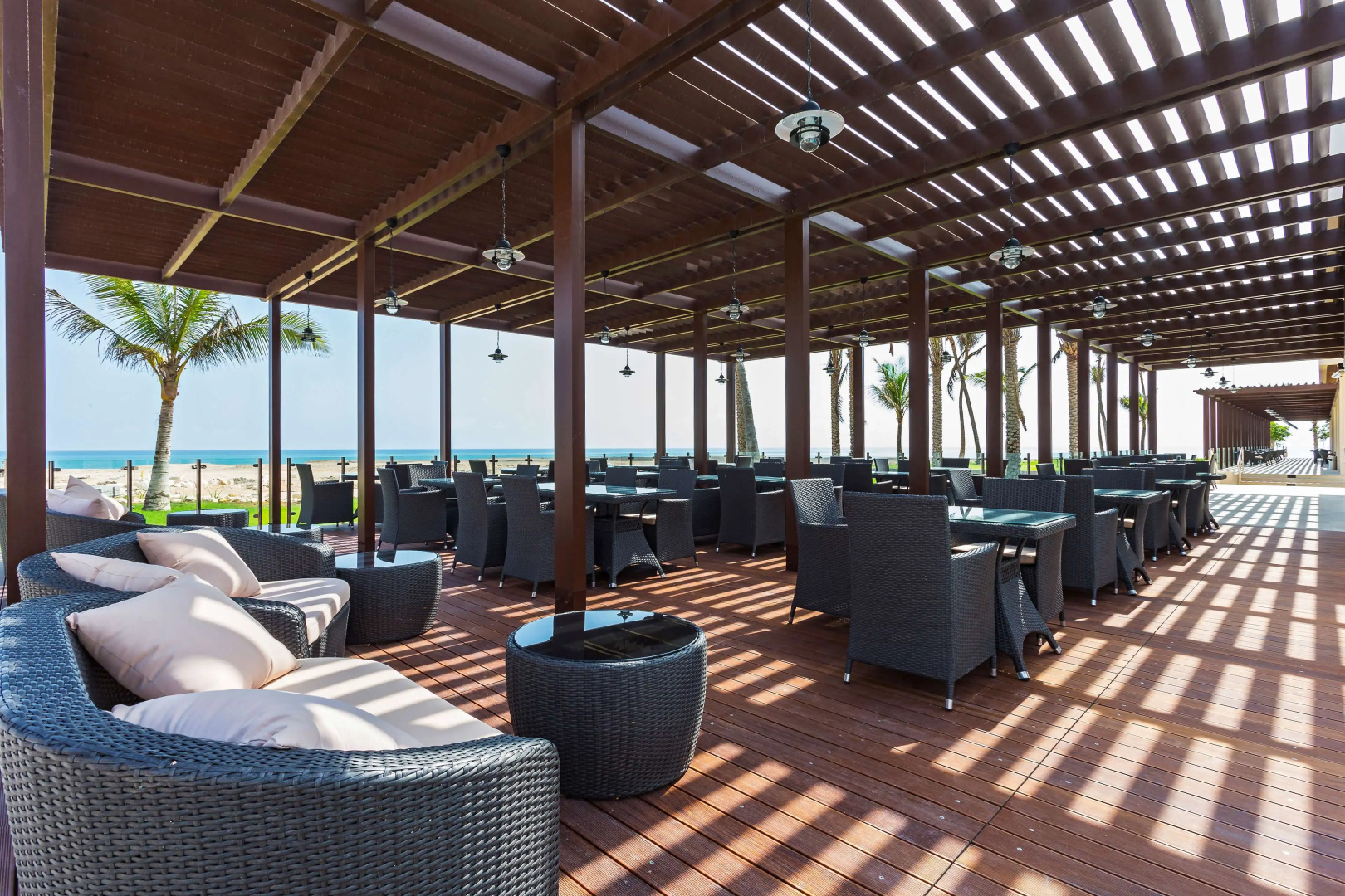 Отель Park Inn by Radisson Hotel & Residence Duqm