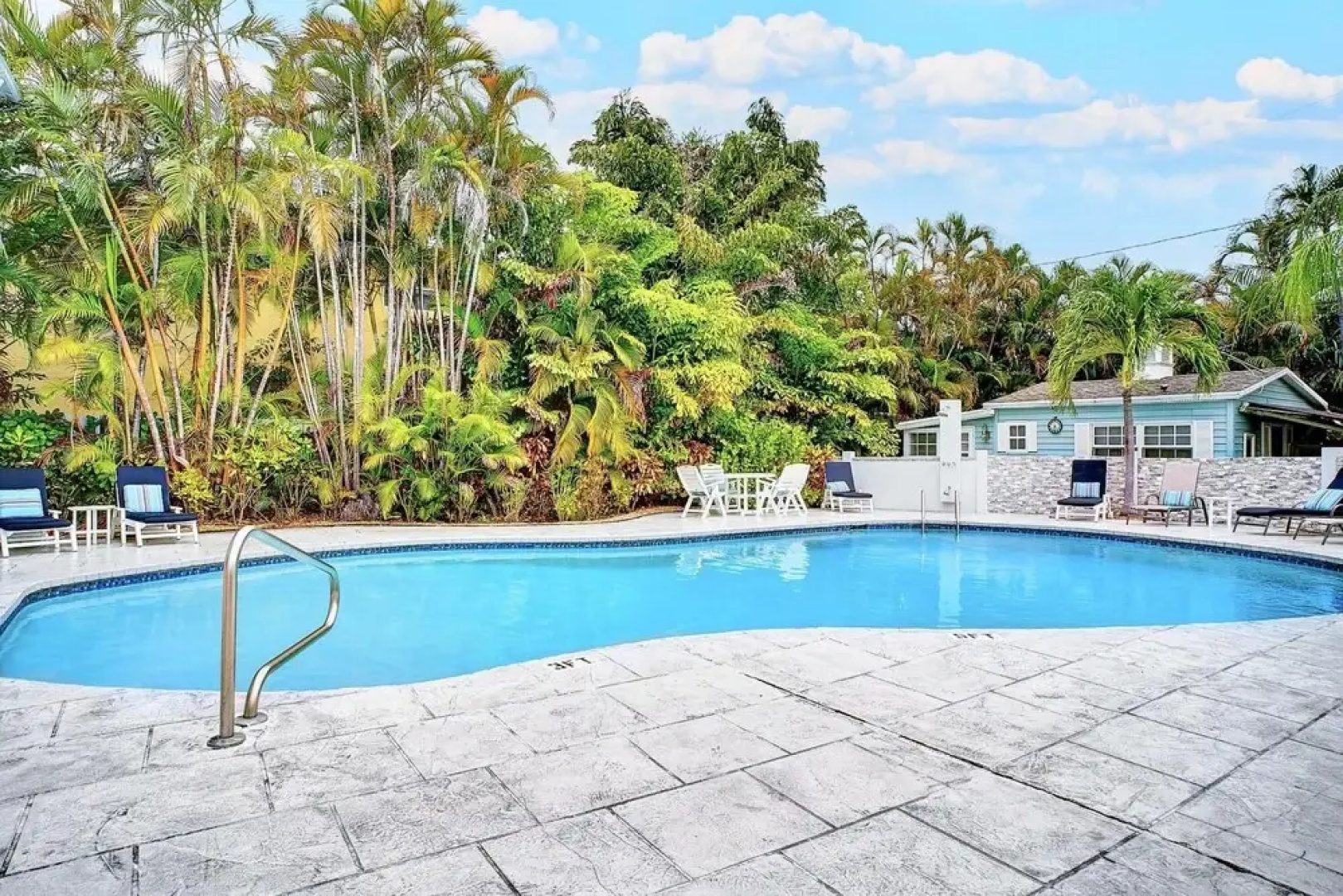 Key West Vibes Walking Distance to Wilton Drive - 2BD 3bth, Wilton Manors