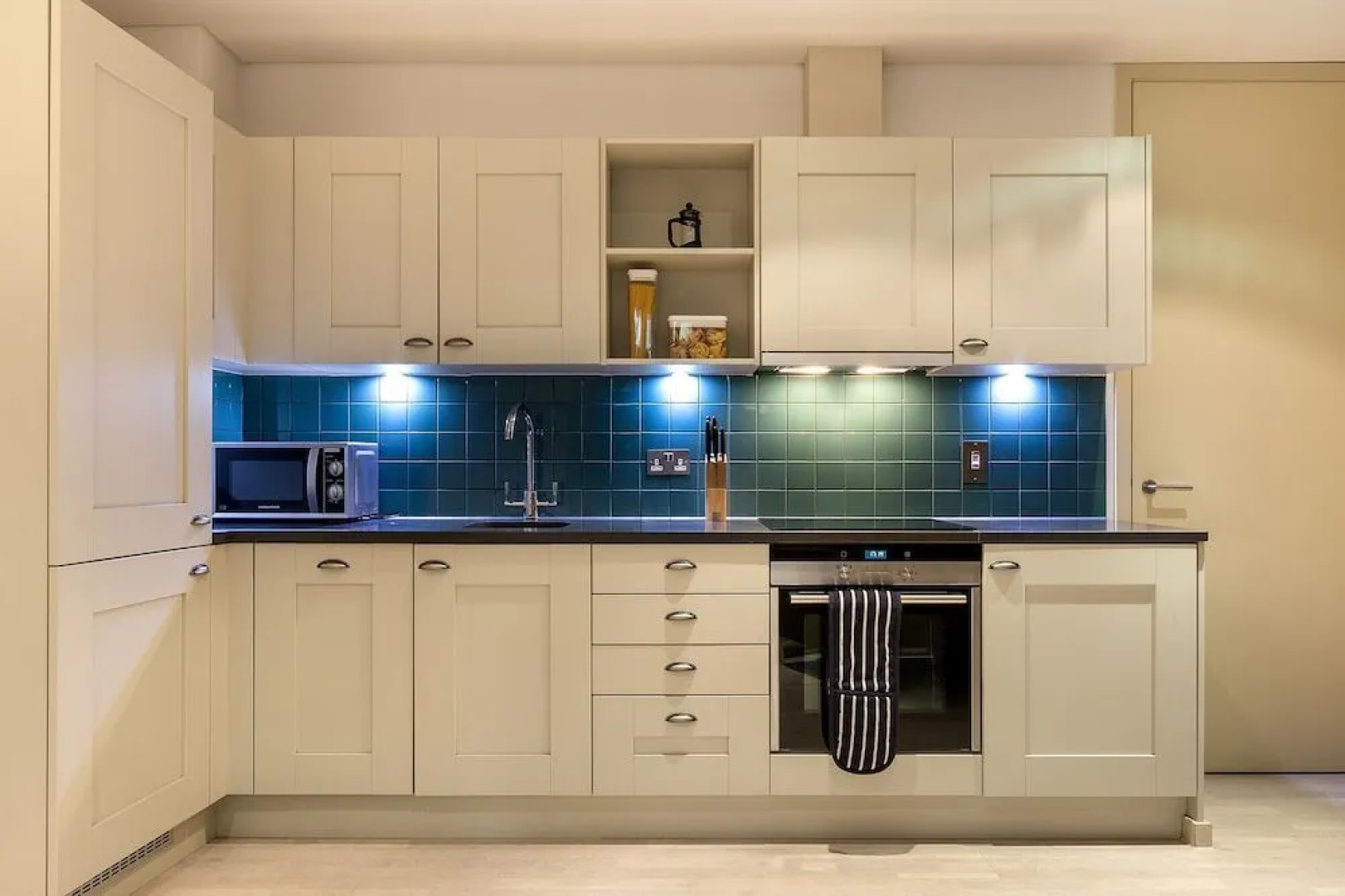 Farringdon Serviced Apartment