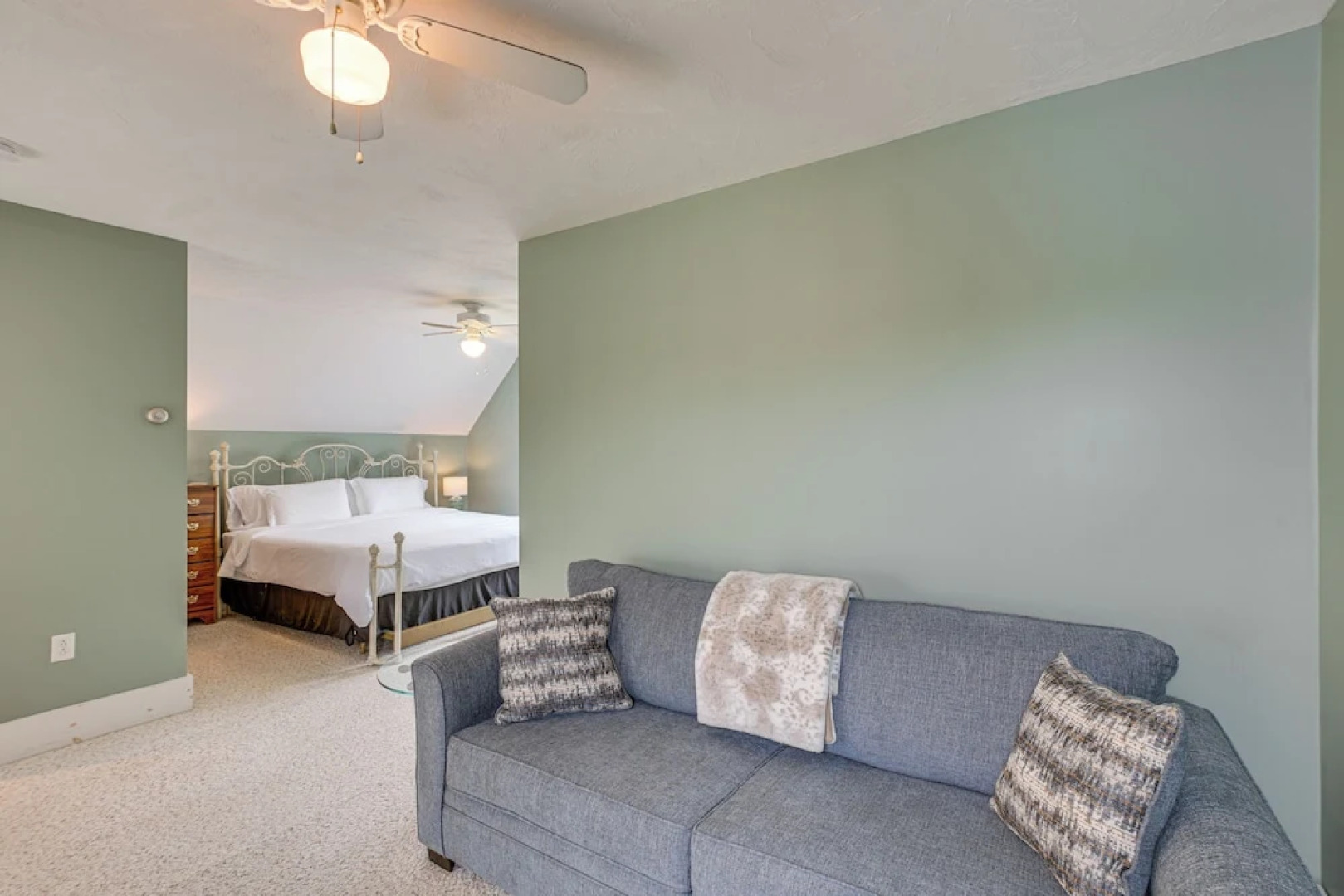 4 Mi to Acadia Trails: Coastal Maine Home w/ Deck