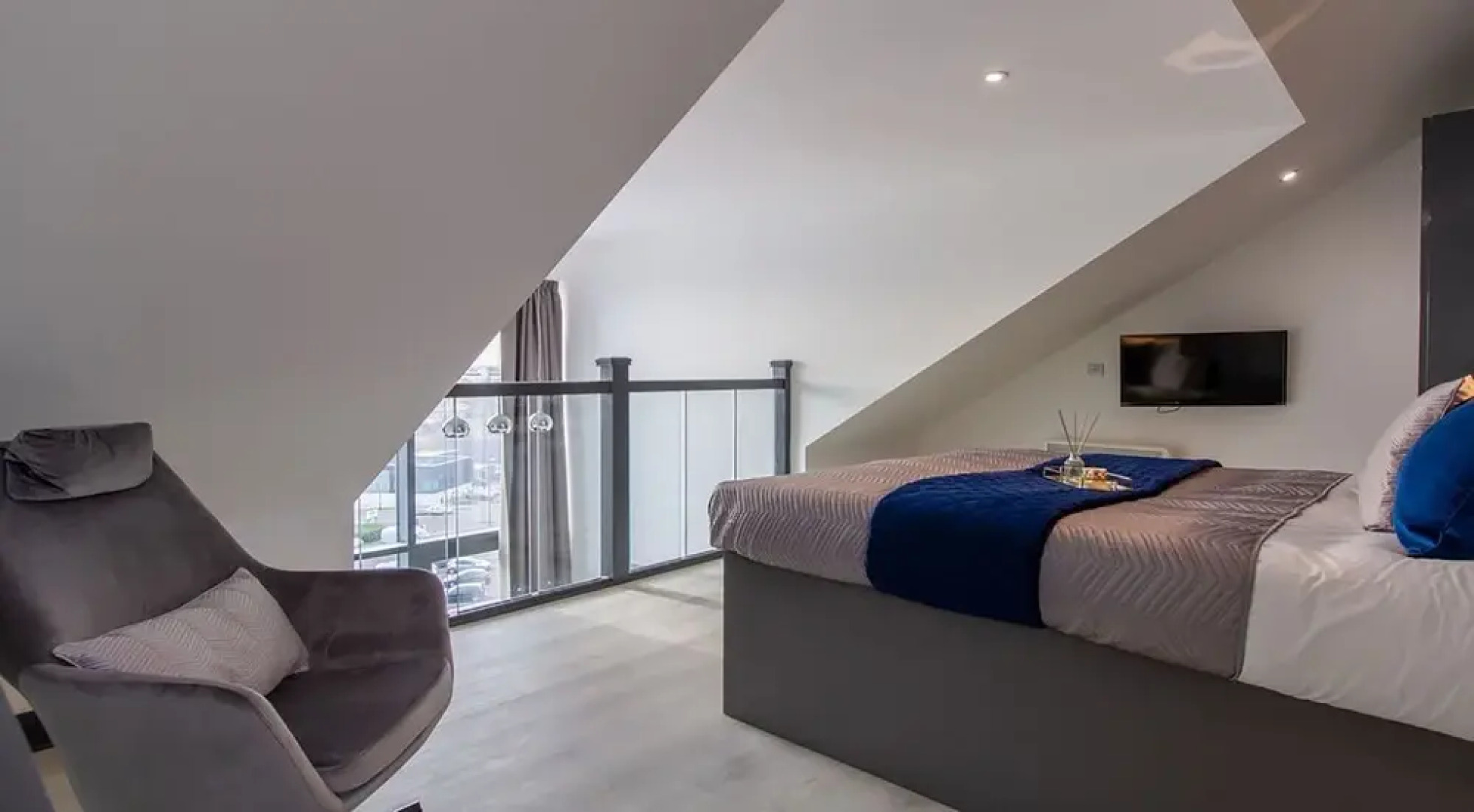 The Residence Coventry by Paymán Club