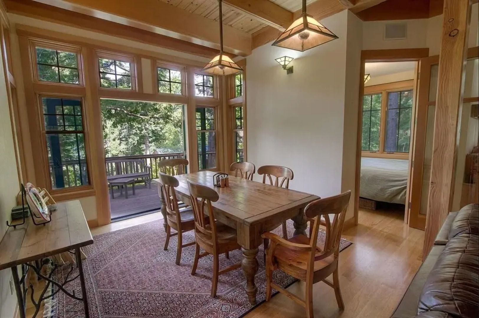 Fallen Leaf Relief 5 Bedroom Home by Redawning