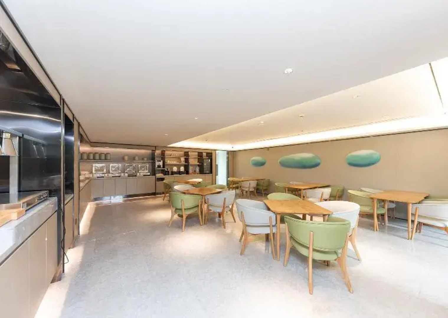 Ji Hotel (Shanghai Hailun Road Metro Station)