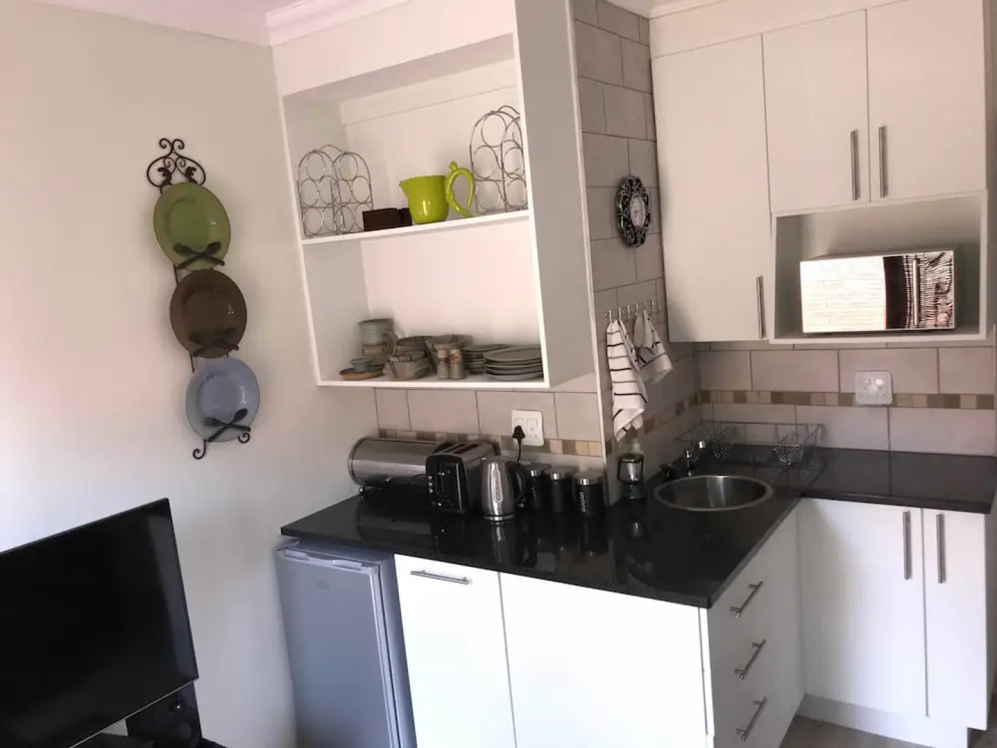 Six-four-two on Vincent