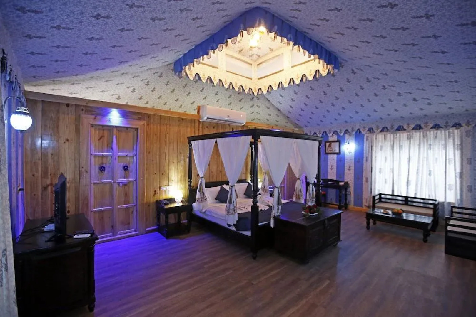 Palette - Serene Aravali Resort