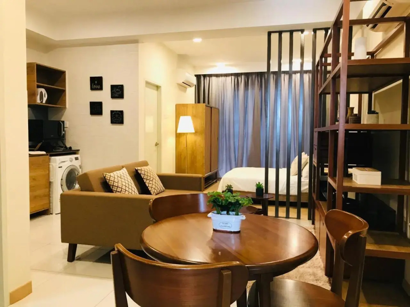 dESir Suite TimurBay