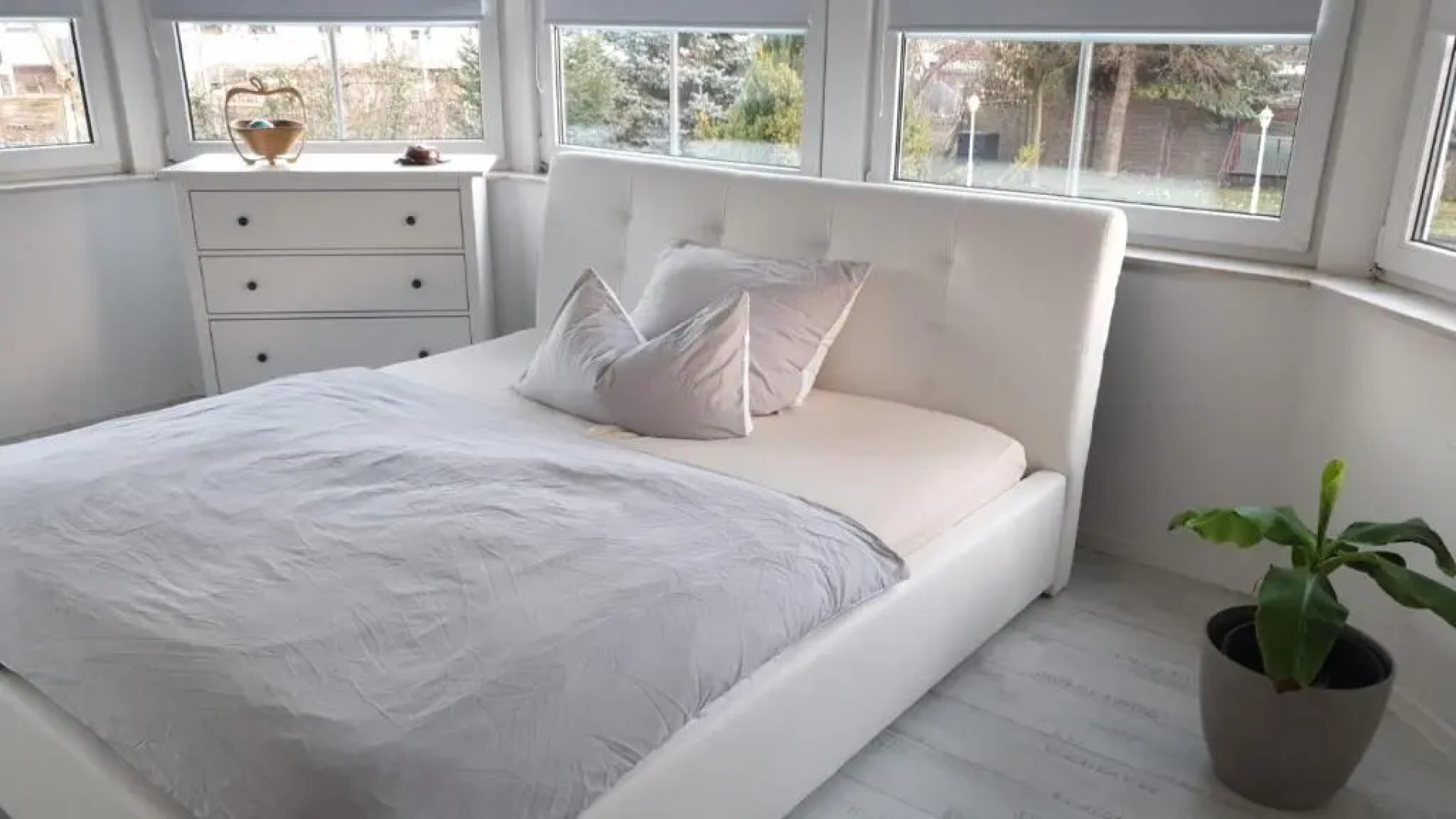 Whirlpool, Fußbodenheizung, Nintendo NES, Netflix, Wintergarten & Workspace