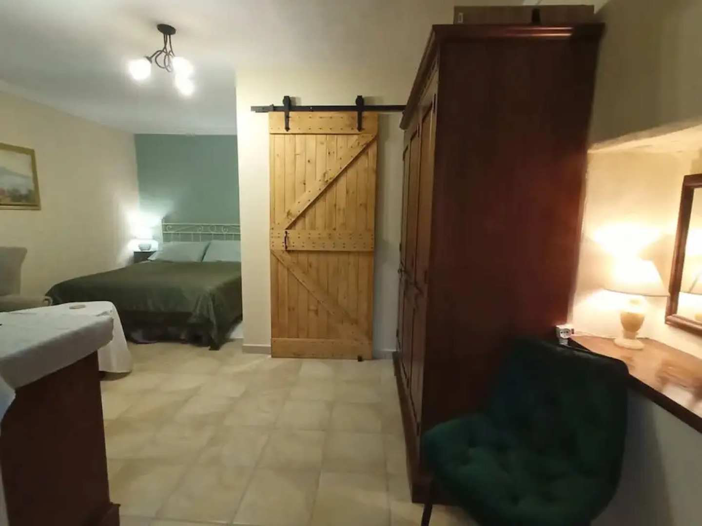 Stunning 3-bed House in Gallinaro, Aircon and Pool