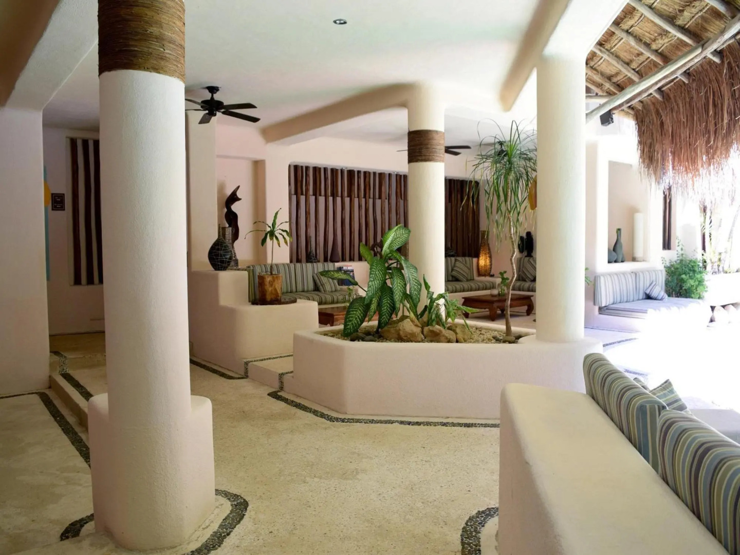 La Tortuga Hotel & Spa