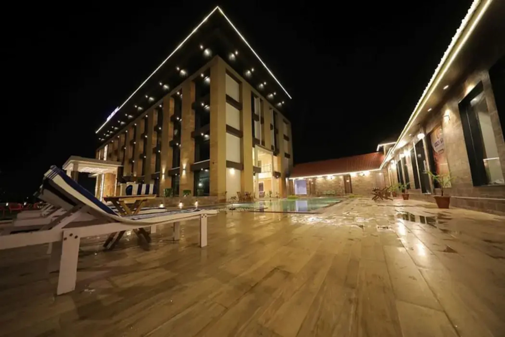 Sarovar Portico Somnath