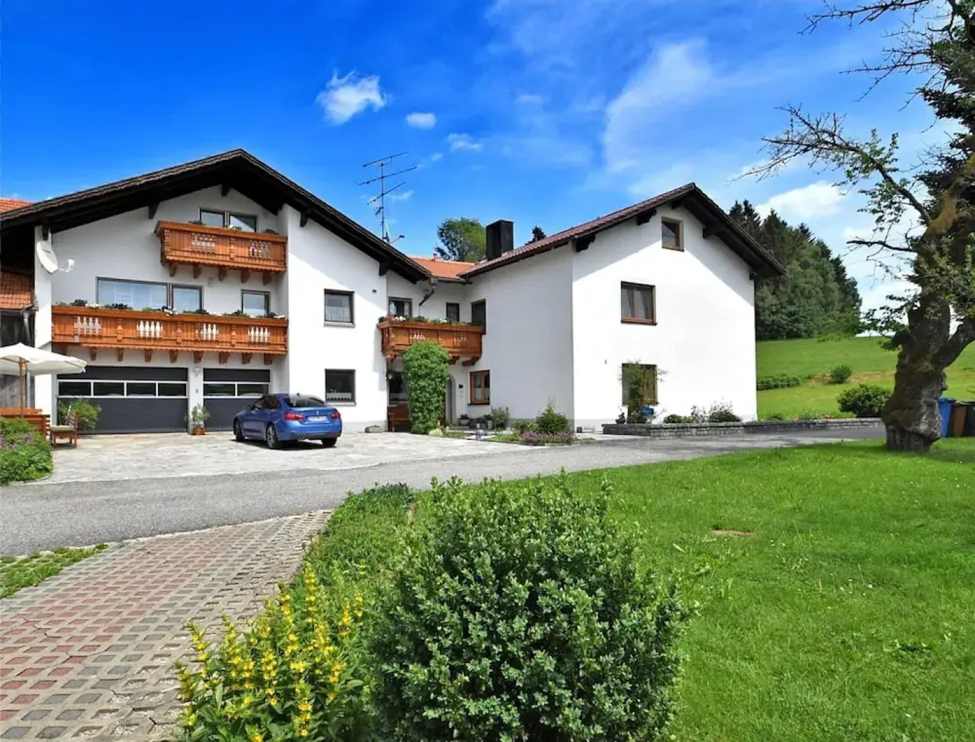 Apartment in Sonnen Near Ski Lifts