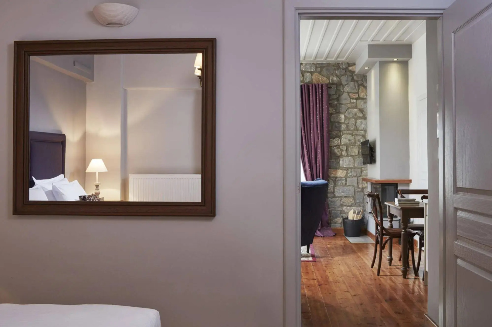 Nefeles Mainalon Luxury Residences & Lounge