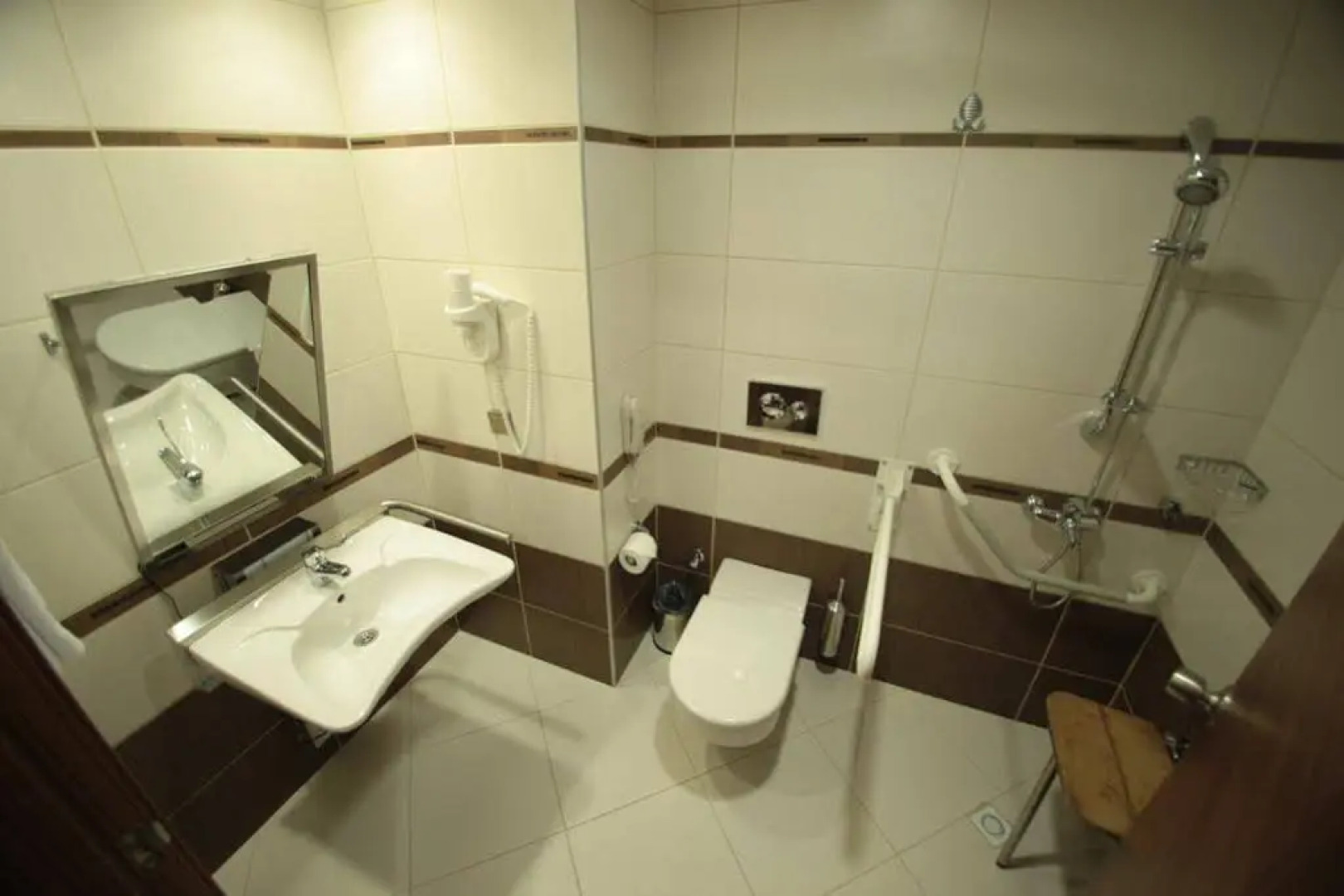 Büyük Osmani̇ye Oteli̇