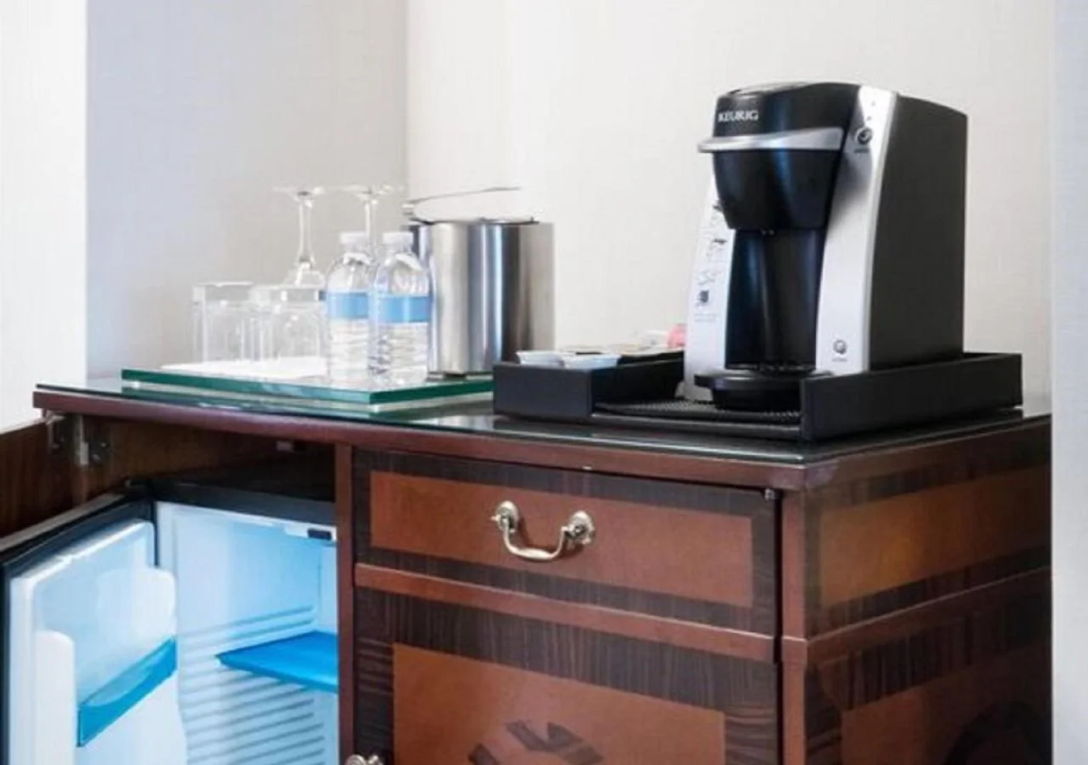 The Logan Philadelphia, Curio Collection by Hilton