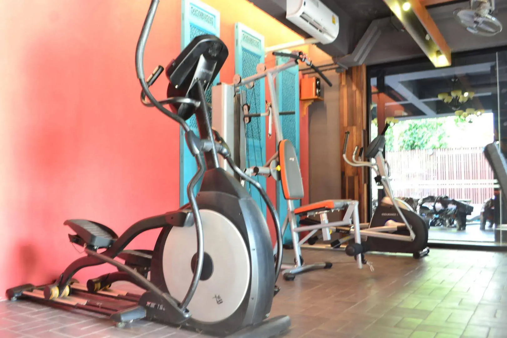 Lap Roi Karon Beachfront