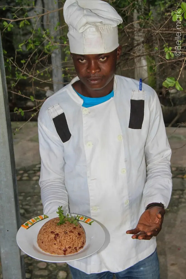 Rollanda Hotel Restaurant