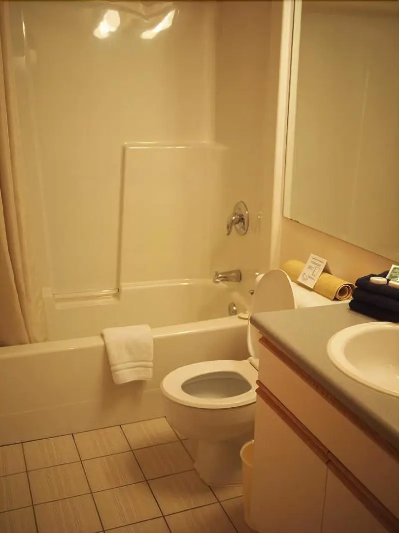 Whale's Tail Guest Suites