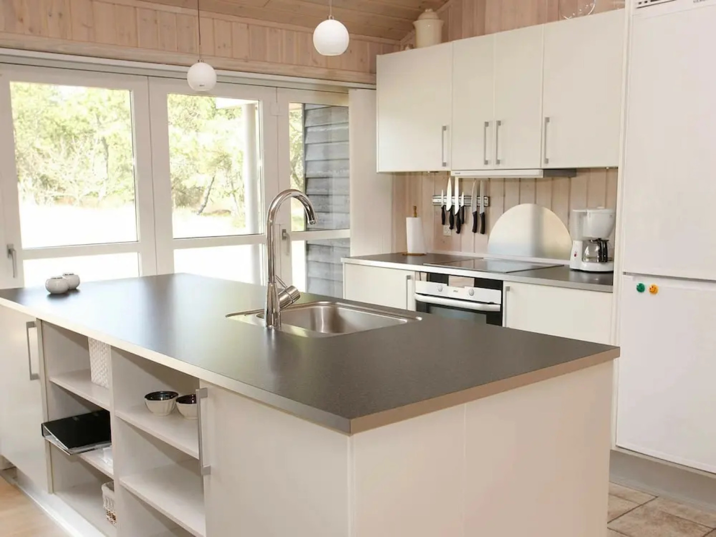 10 Person Holiday Home in Albaek