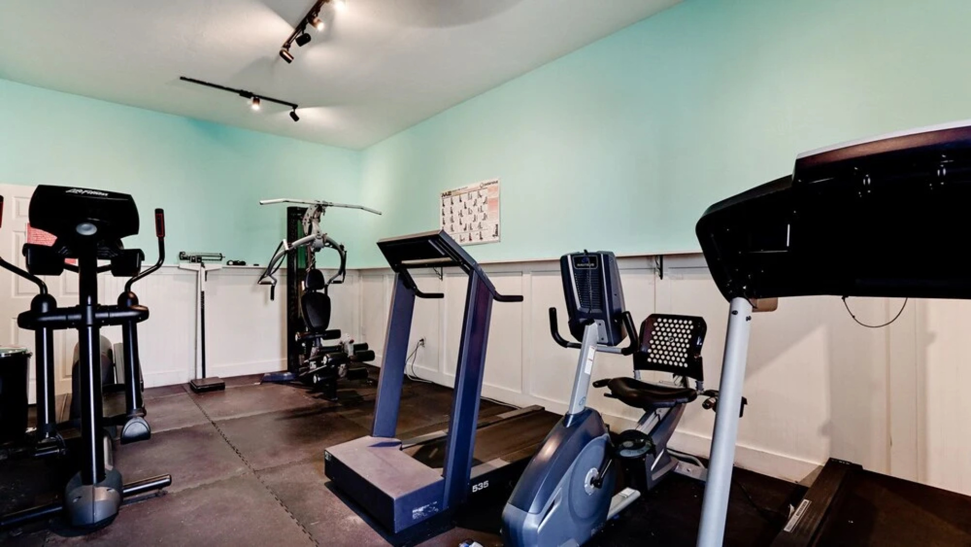 Runaway Bay Resort by BBG