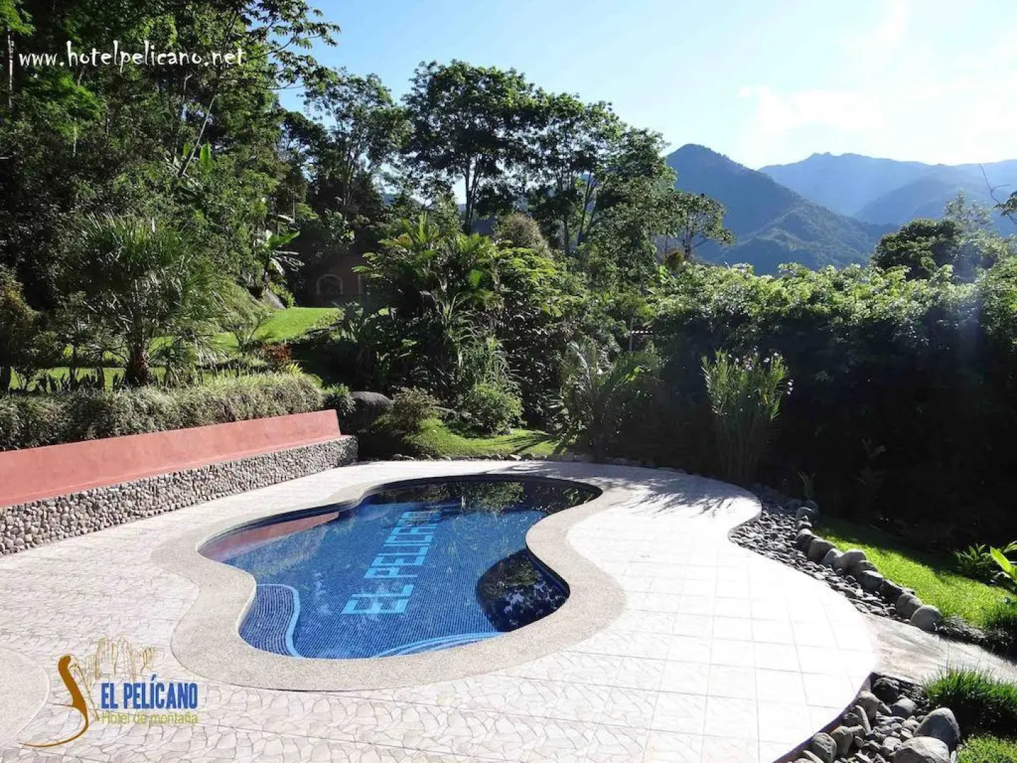 Hotel de Montaña El Pelicano