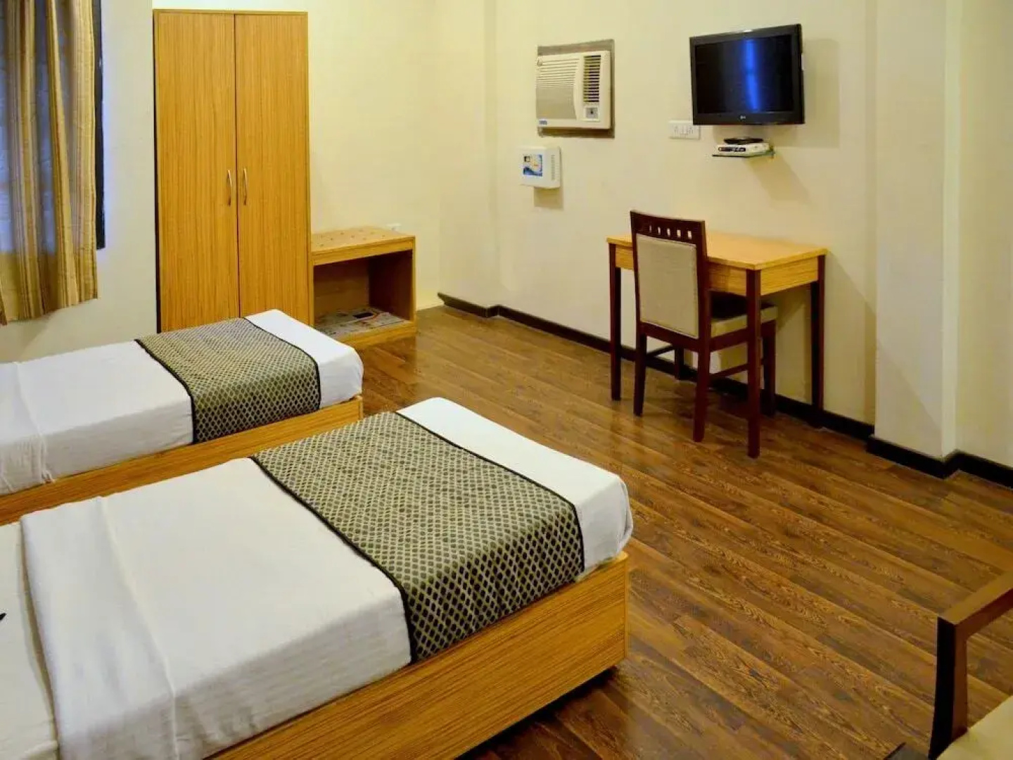 Tekarees Guest House
