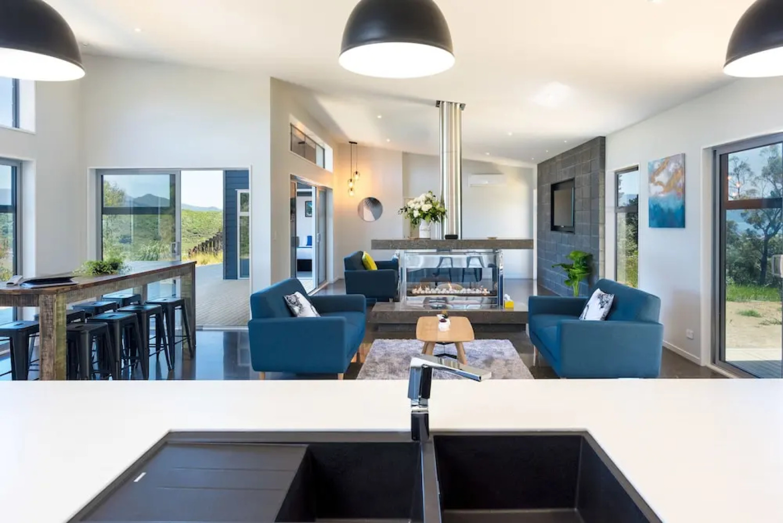 Bell Bird Ridge Holiday Home - Ocean & Valley Views