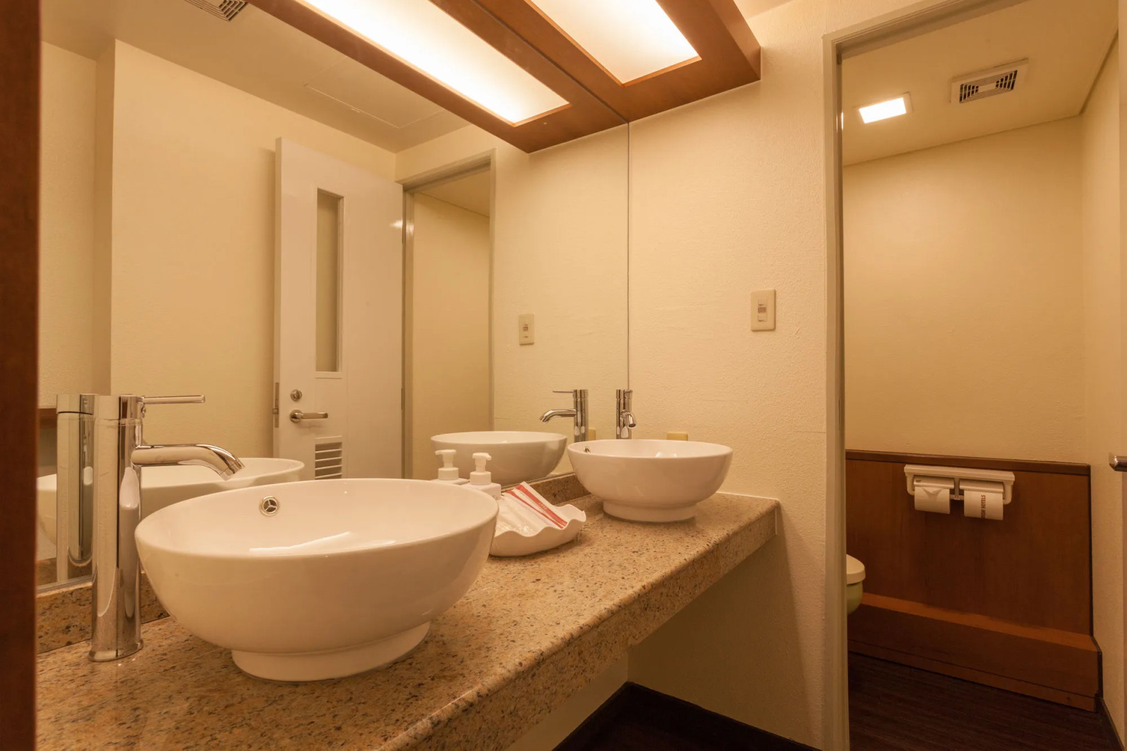 Okinawa Kariyushi Beach Resort Ocean Spa