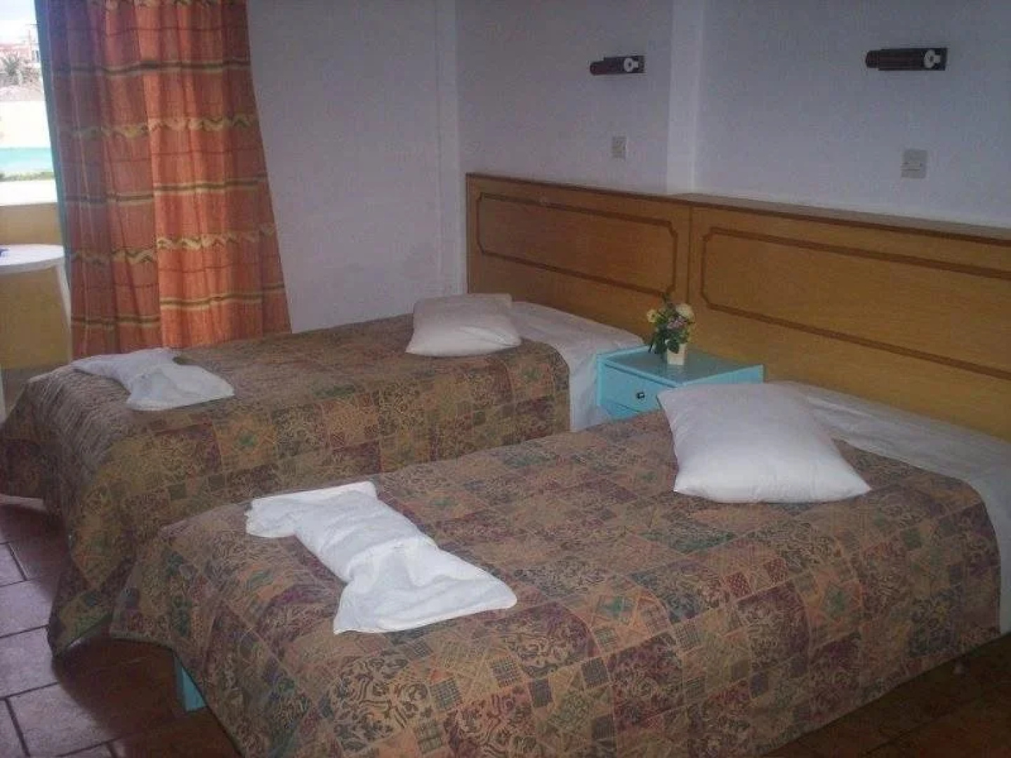 Alexis Apartments