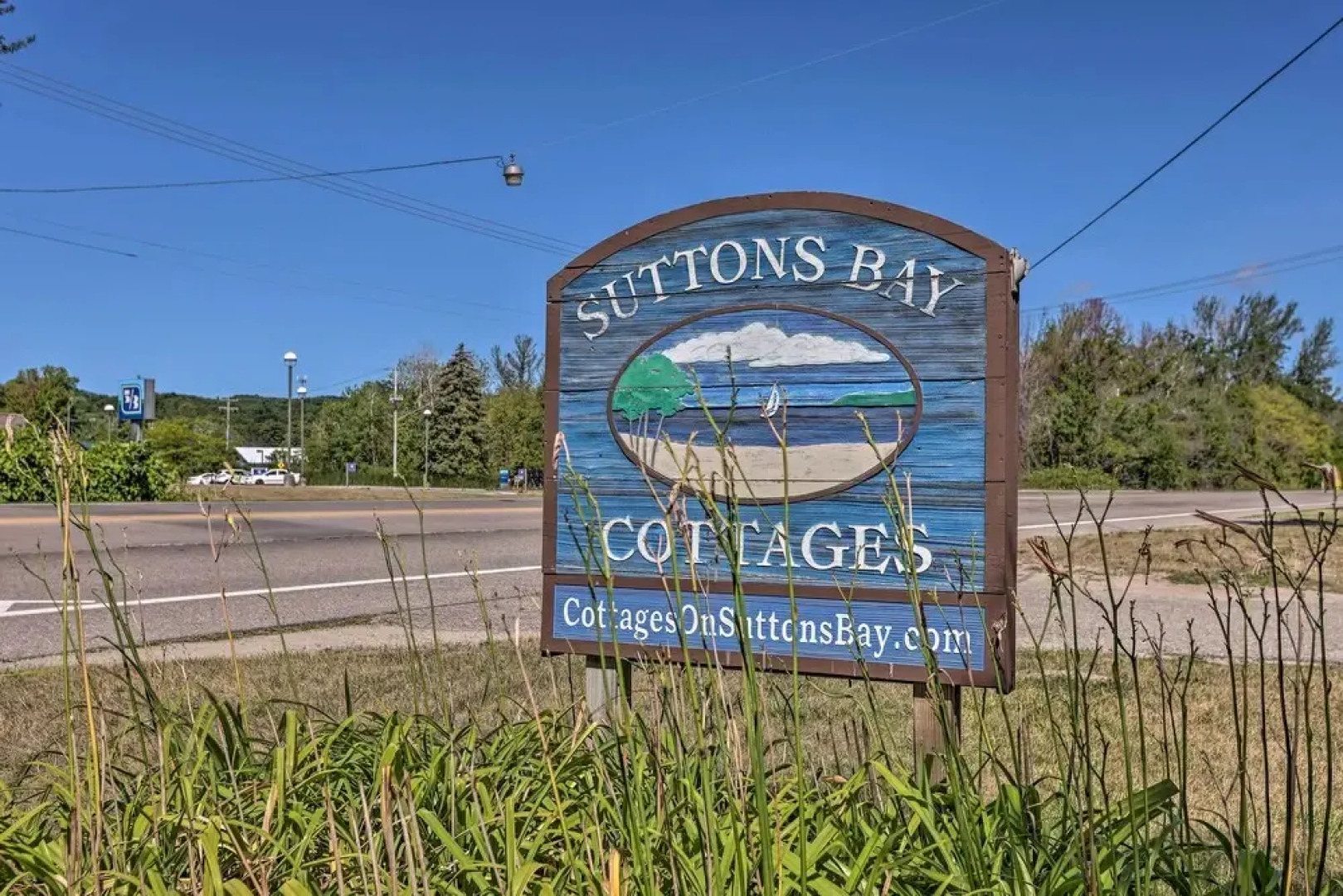 Rustic Suttons Bay Cottage: Shared Dock & Fire Pit