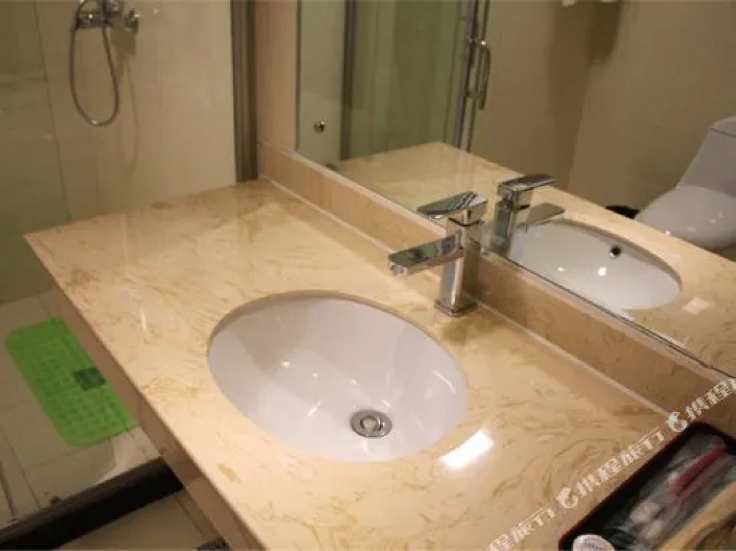 Wendeng Nanyuan Business Hotel