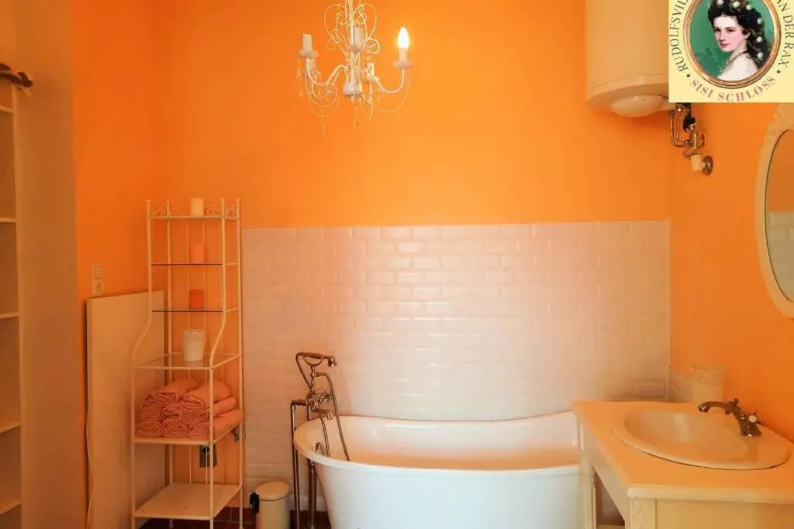 Sisi-Schloss Rudolfsvilla - Sechser - 24 Gäste