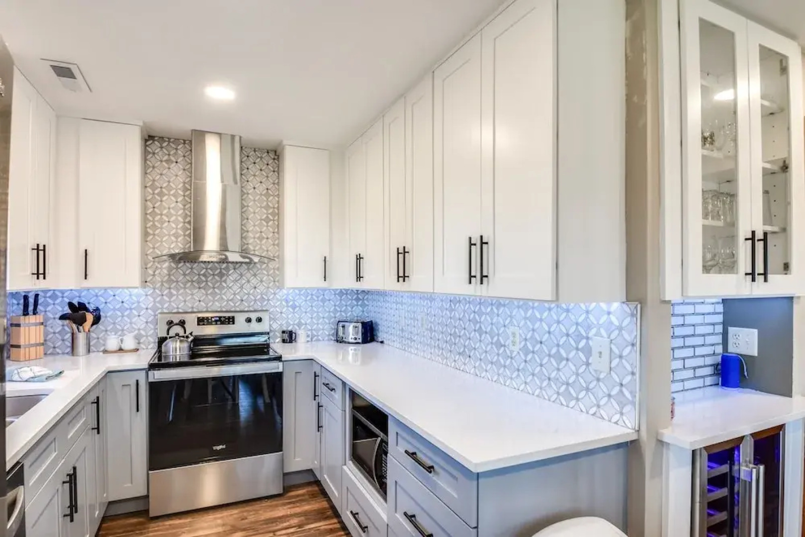 Cozy Illinois Abode w/ Deck & Grill, Near Golfing!