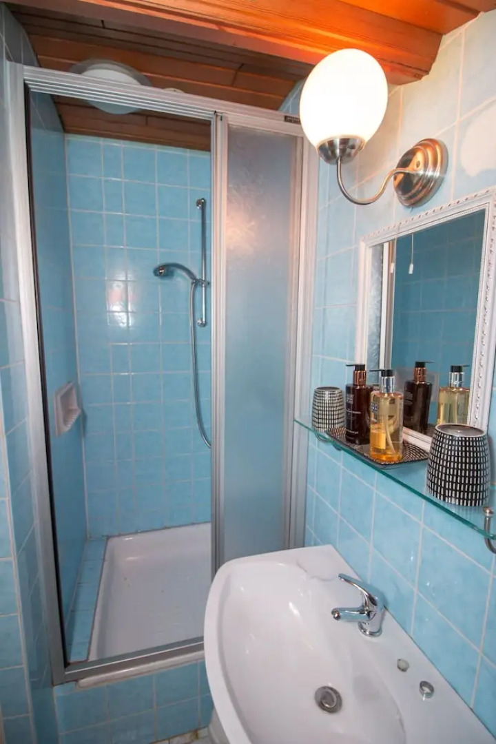 Landhaus vor Burg Eltz