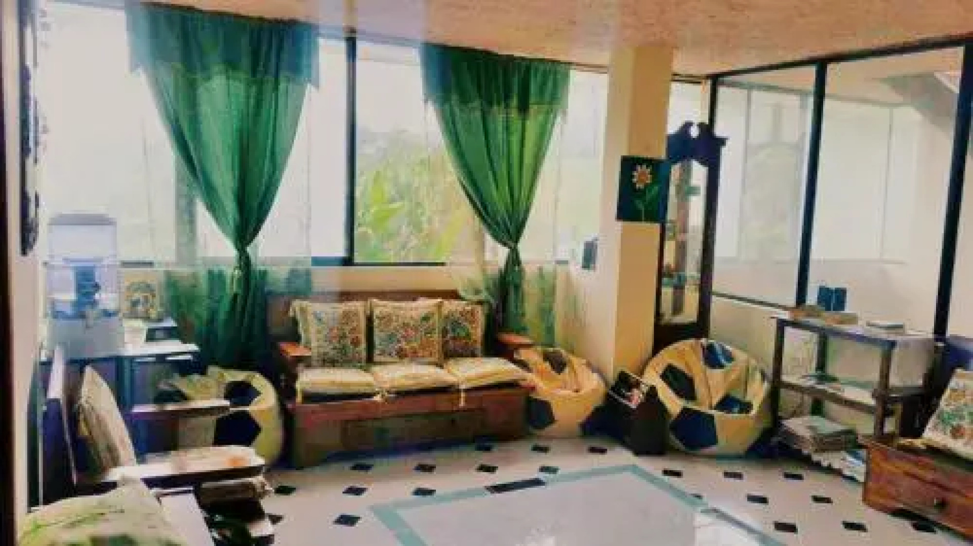 Pacto Retreat Hostel