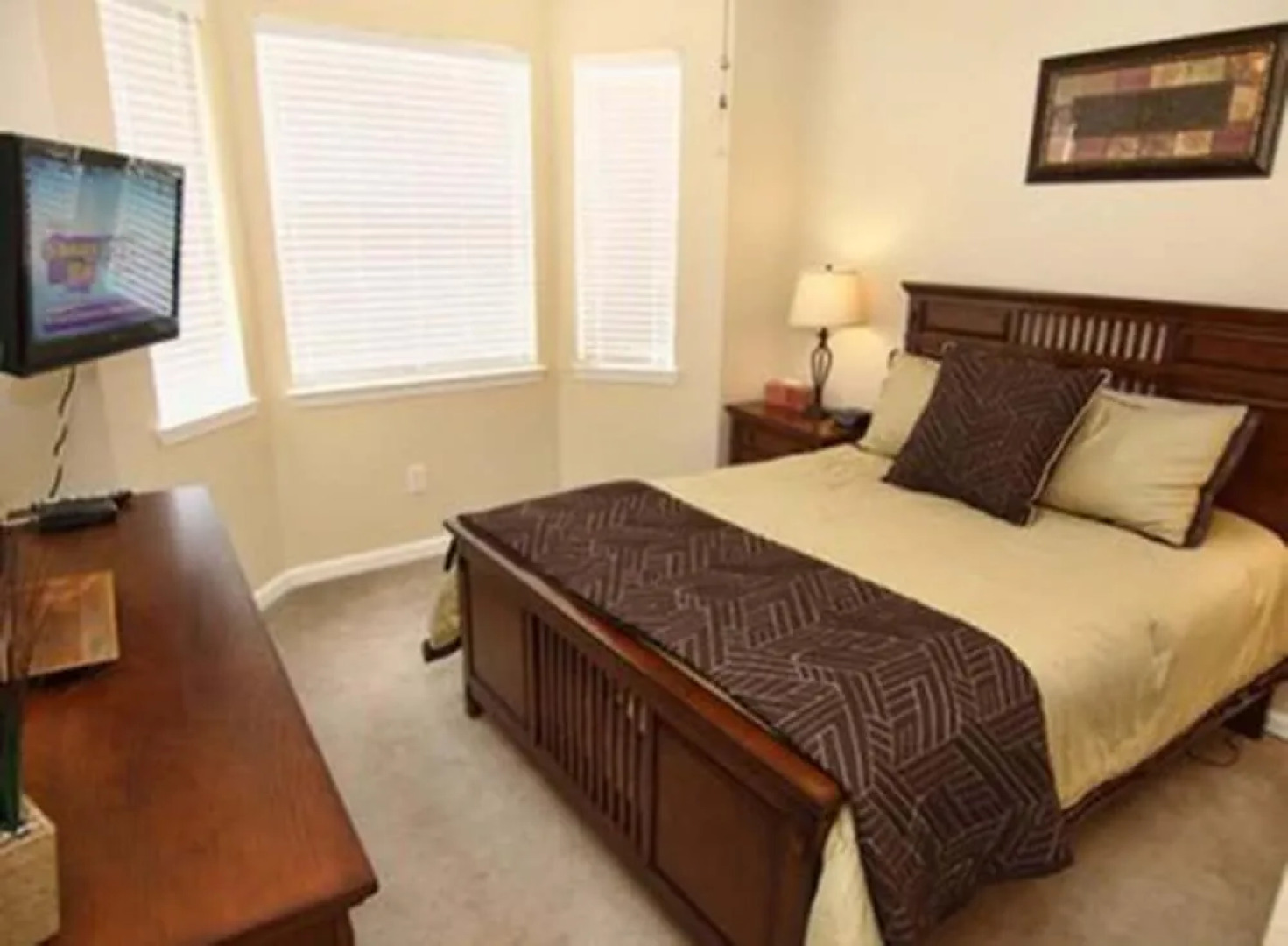 Luxury Poolview Penthouse