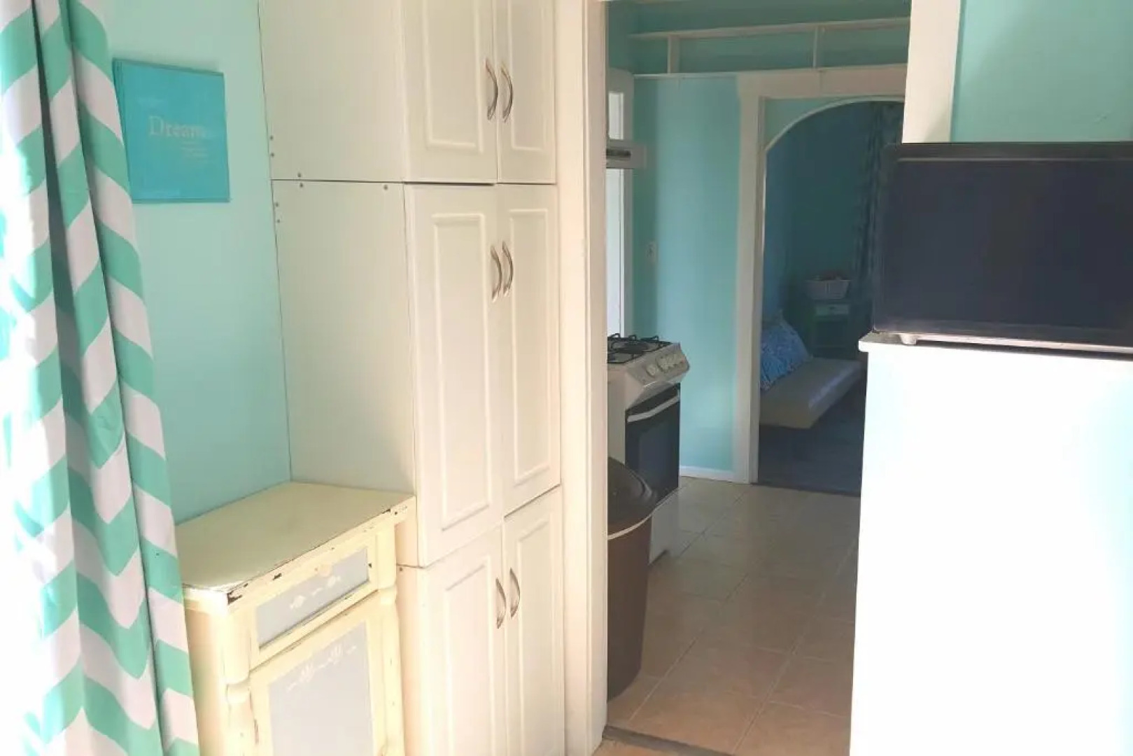 Short walk to beach 3 br 2 bath restored 1935 home