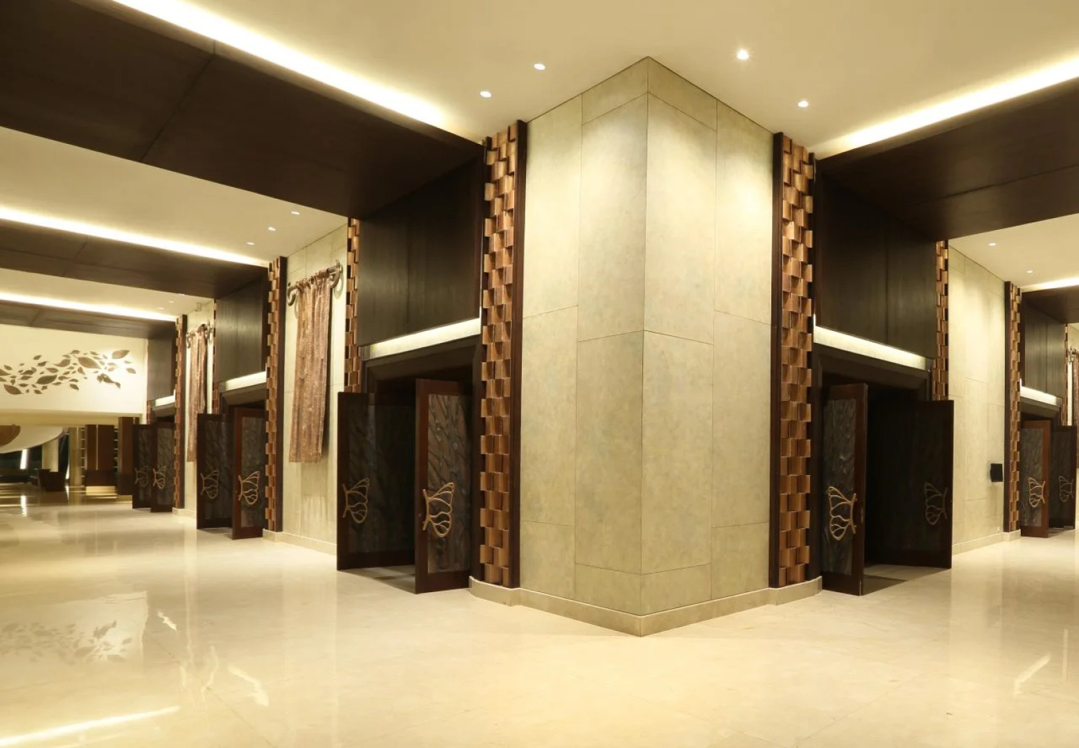 Santika Premiere Kota Harapan Indah