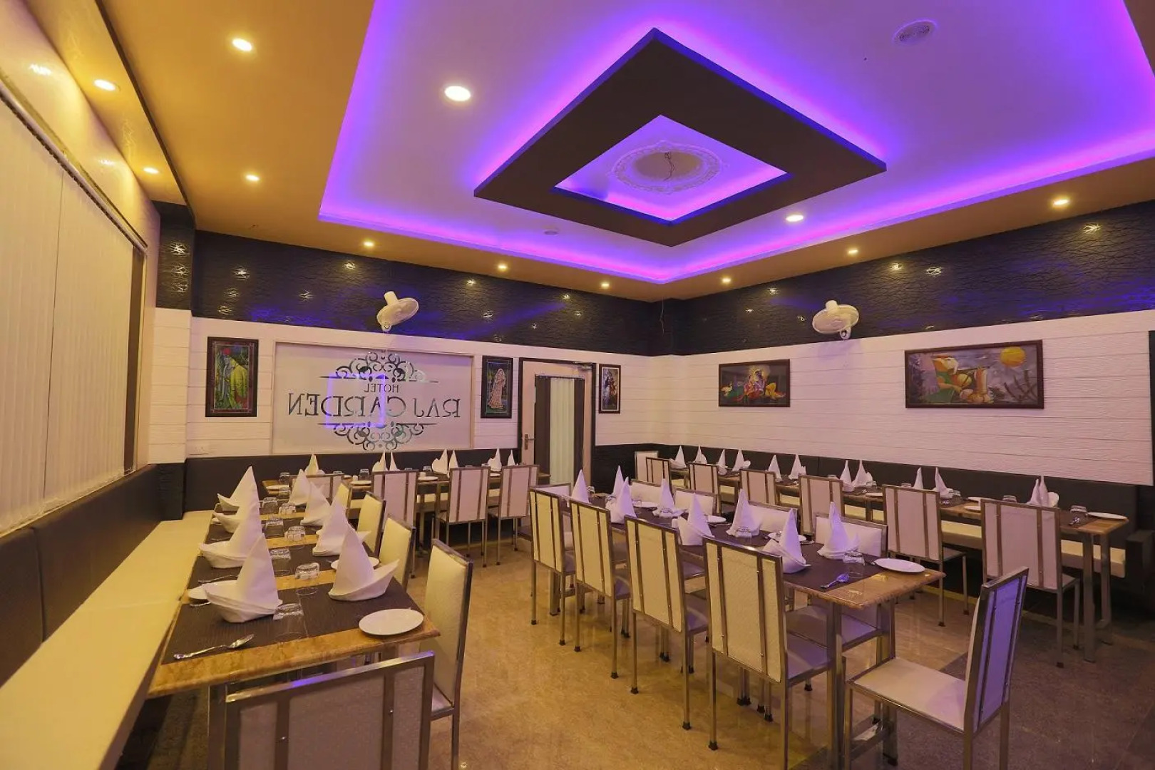 Treebo Trend Raj Garden