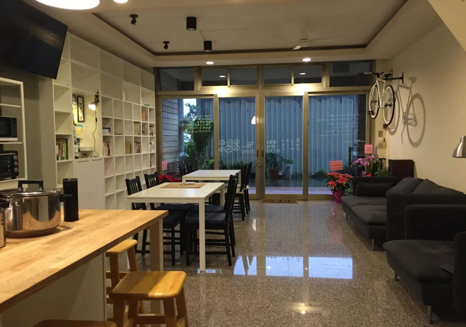 Dali Yi International Hostel