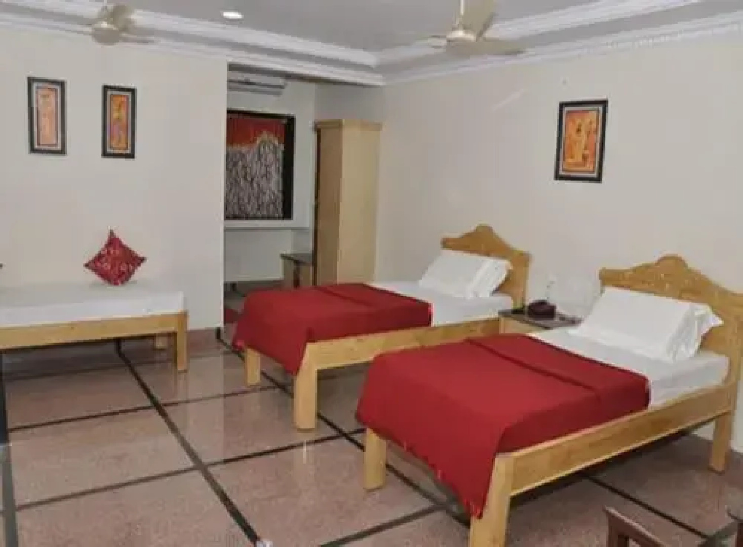 Hotel Adithya Central