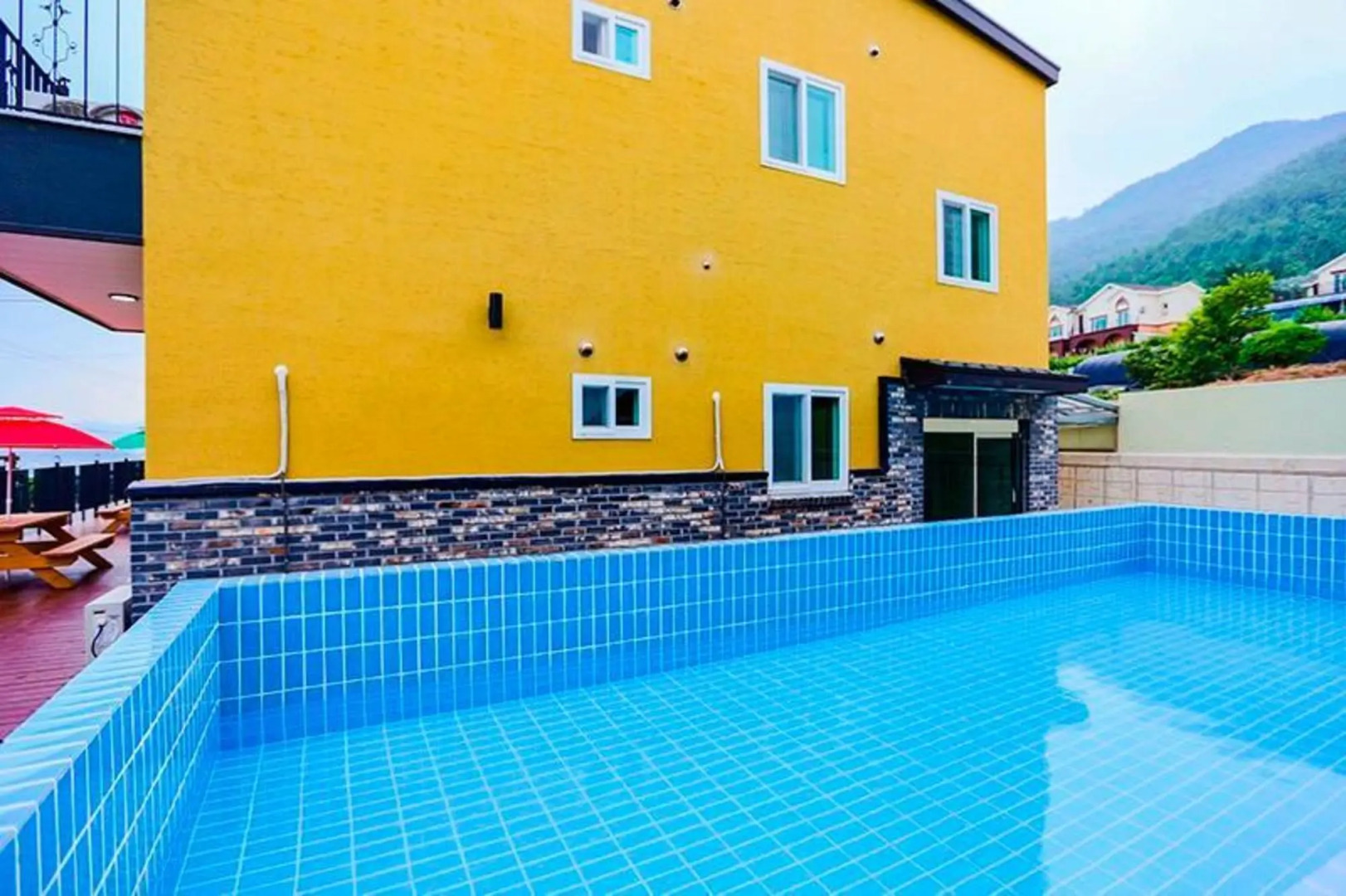 Namhae Gonige Pension