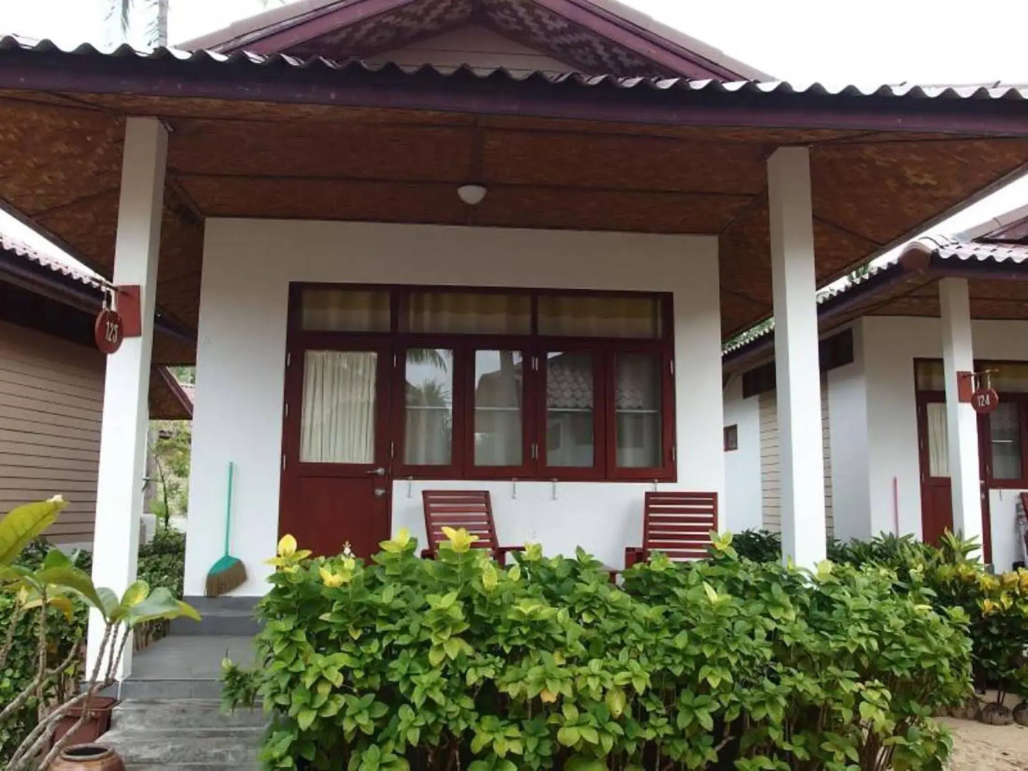 Koh Mook Charlie Beach Resort