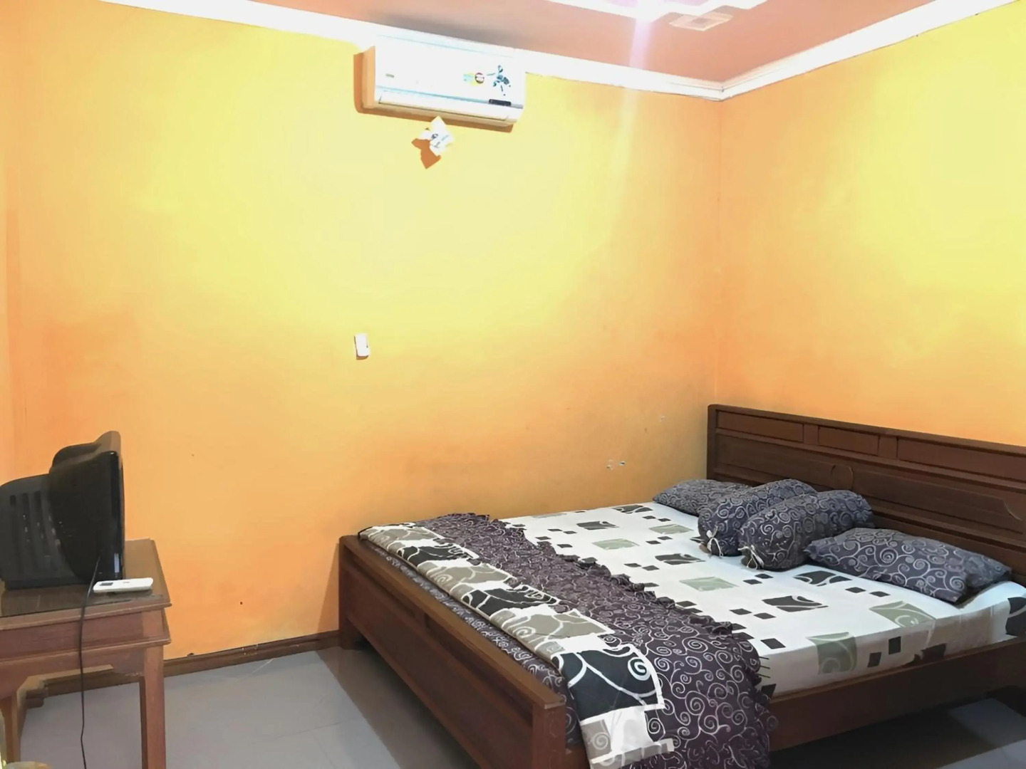 Hotel Alami near Alun-Alun Klaten by ZUZU