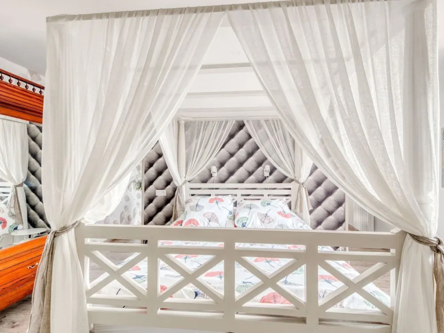 Fantastic Apartment With Whirlpool, Balcony, Deck-chairs