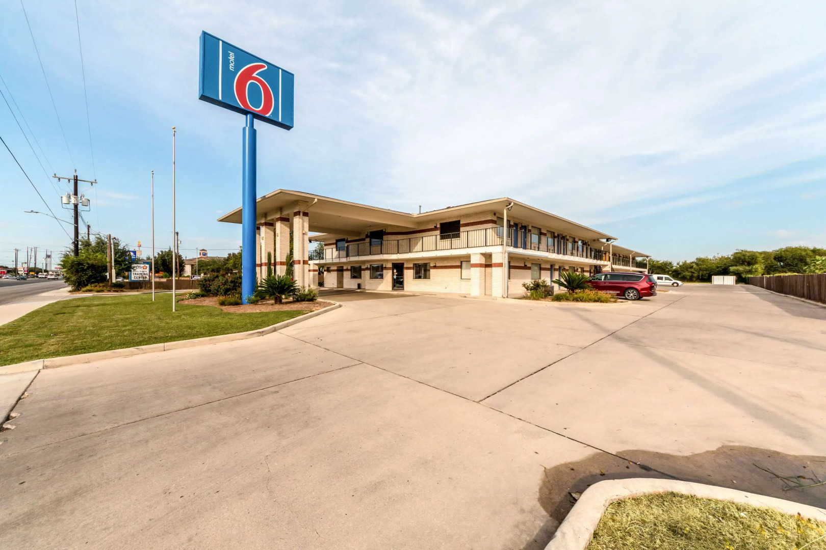 Motel 6 San Antonio, TX - South WW White Rd