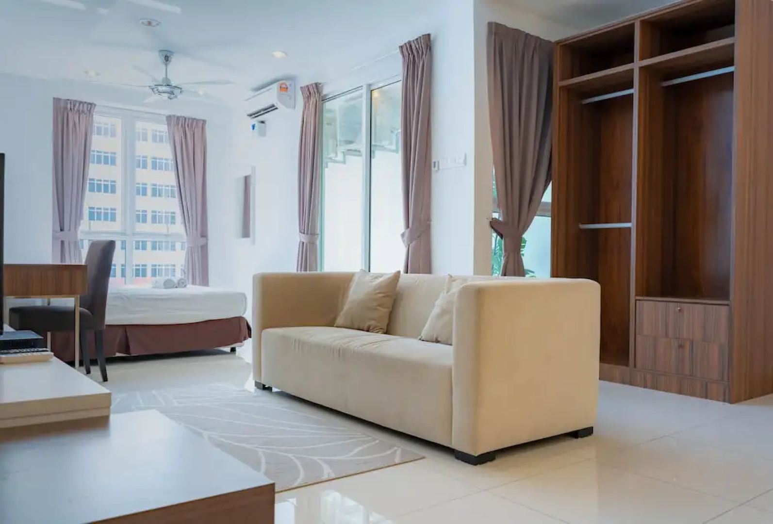 Mansion One Room Suite