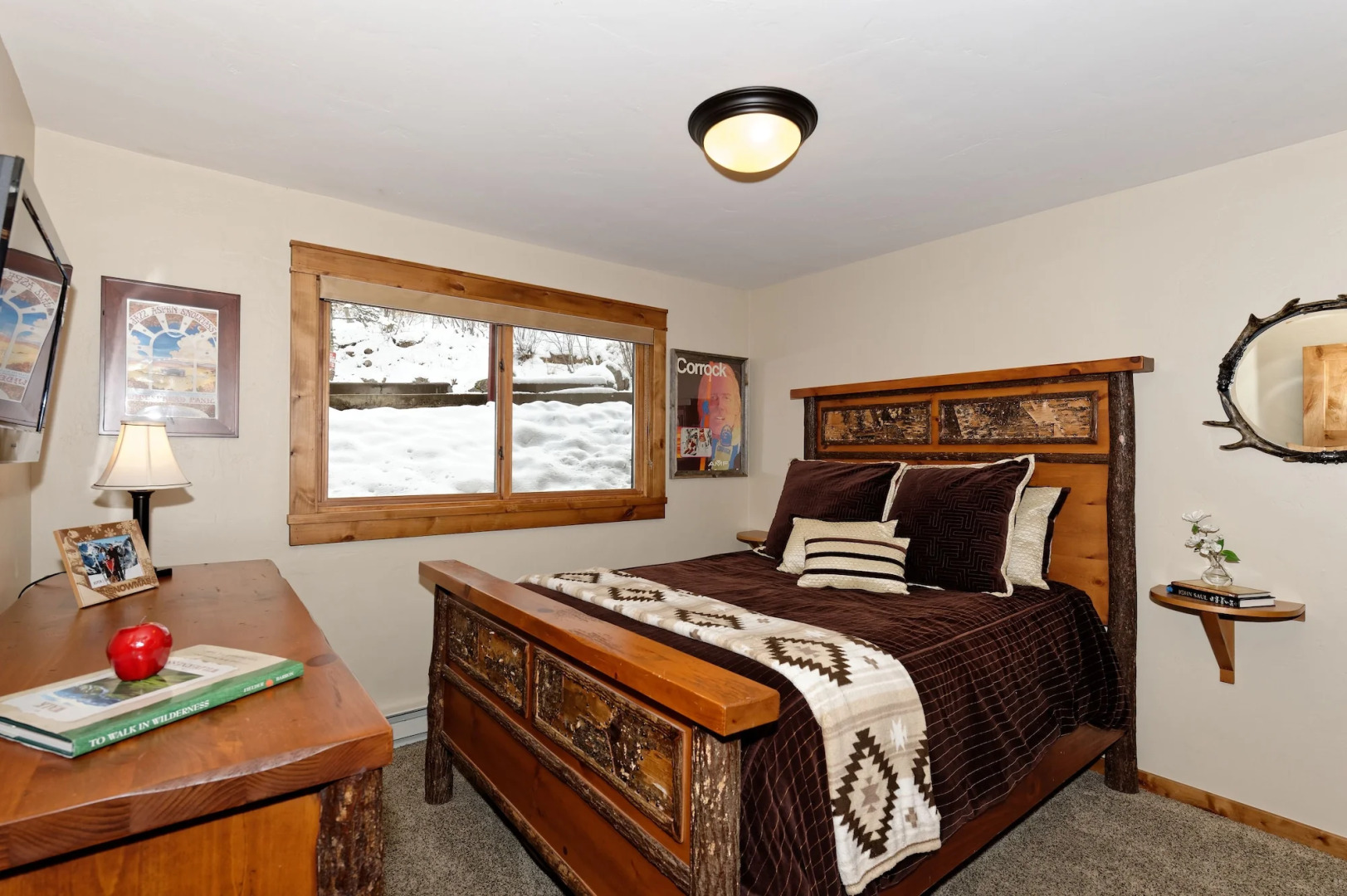 The Crestwood Condominiums